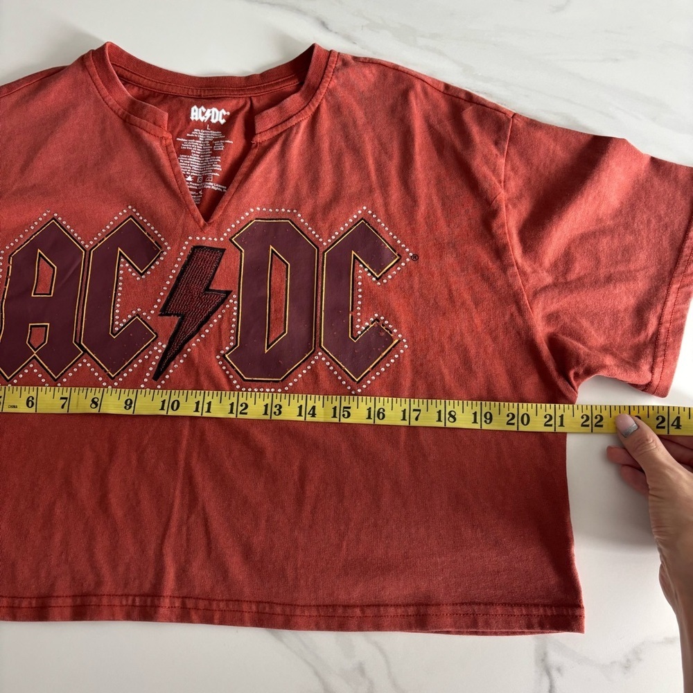 AC/DC Maroon Graphic Cropped Tee Sz L - Picture 7 of 8